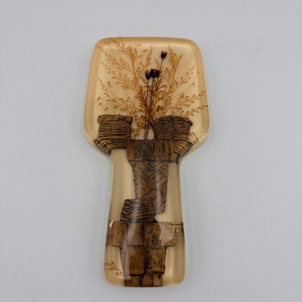 Vintage Resin Spoon Rest with Dried Flowers and Woven Detail‎